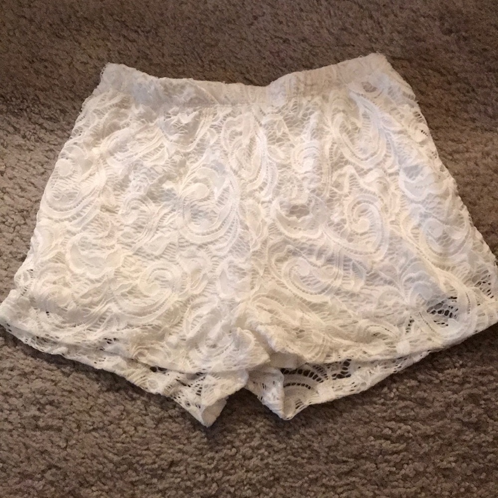 Charlotte Russe lace shorts size small